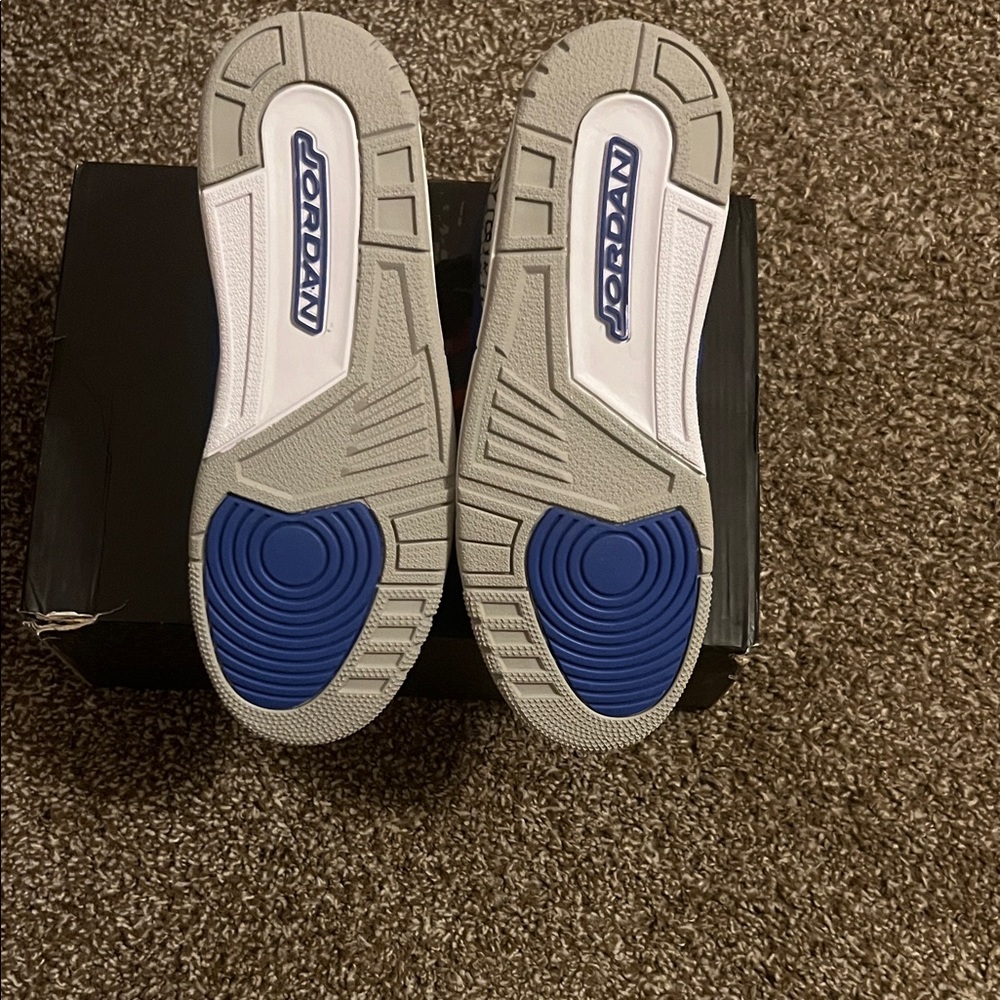 Jordan Men's Sneakers in Gray and Blue